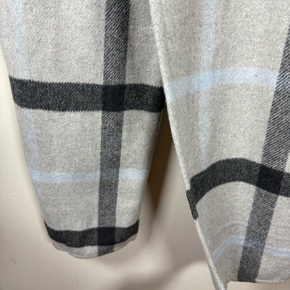 Favlux Long Wool Blend Gray Blue Plaid Cardigan Sweater Vest Size Large - Picture 10 of 14